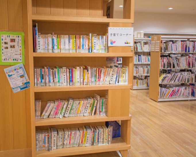 キッズコーナーの絵本貸し出しOK！ 池田市立図書館