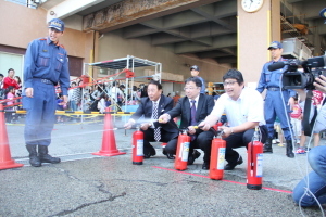 池田市消防本部で「消防署にあつまれ~2016」というイベントが開催されたみたい。