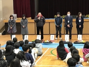 きたてしま学園「花いっぱいプロジェクト」出荷式