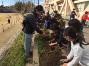いしばし学園 石橋南小学校「花いっぱいプロジェクト」出荷式