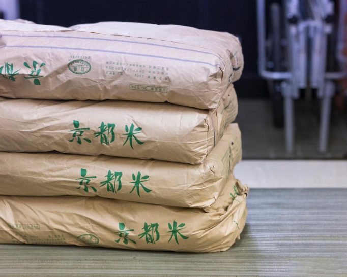お腹と心を満たしてこどもに笑顔を! JA大阪北部池田支店さんがこども食堂にお米を寄付