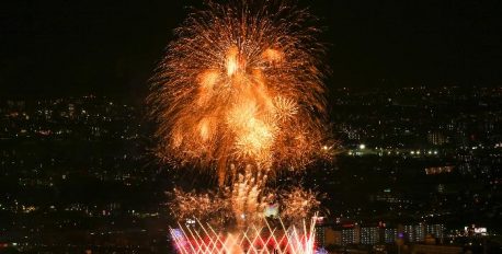 猪名川花火大会 2024 約4,000発の花火が猪名川の夜空を彩ります